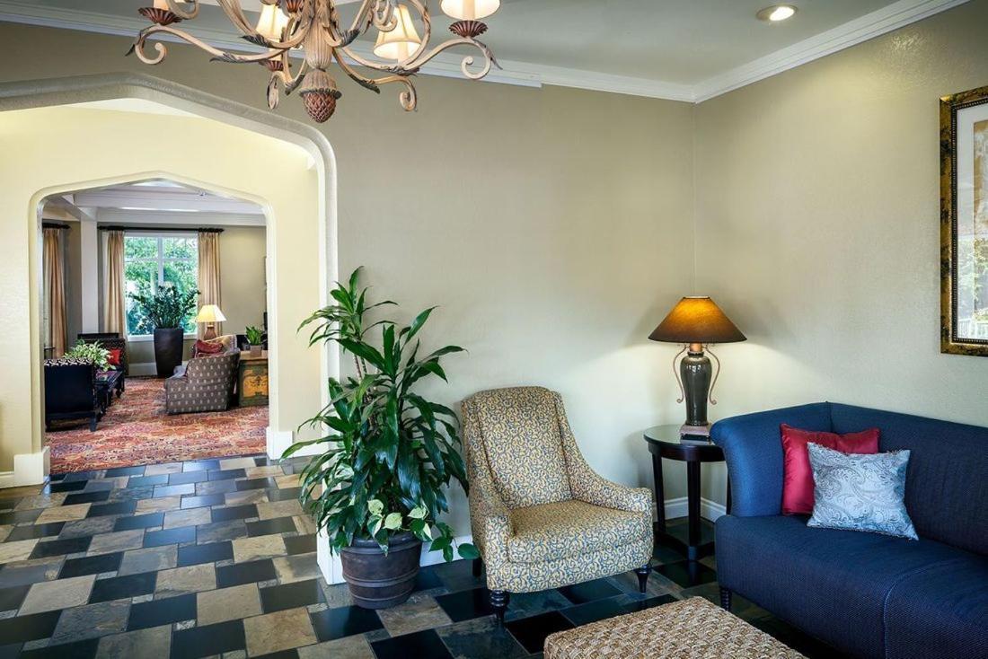 Plaza Inn & Suites At Ashland Creek Εξωτερικό φωτογραφία